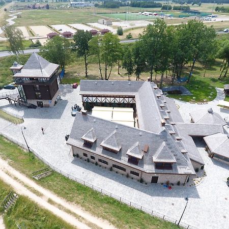 Hotel & Spa **** Kasztel Uniejów Extérieur photo