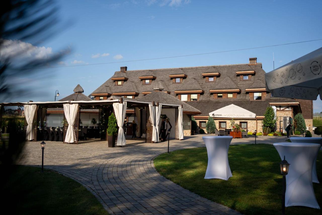 Hotel & Spa **** Kasztel Uniejów Extérieur photo