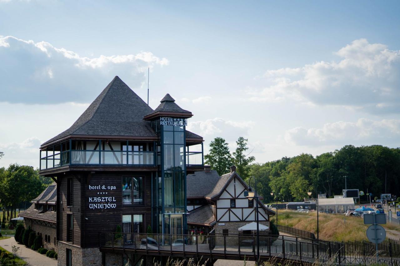 Hotel & Spa **** Kasztel Uniejów Extérieur photo