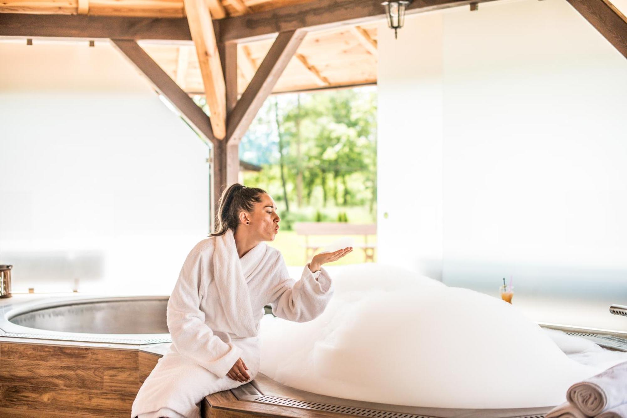 Hotel & Spa **** Kasztel Uniejów Extérieur photo