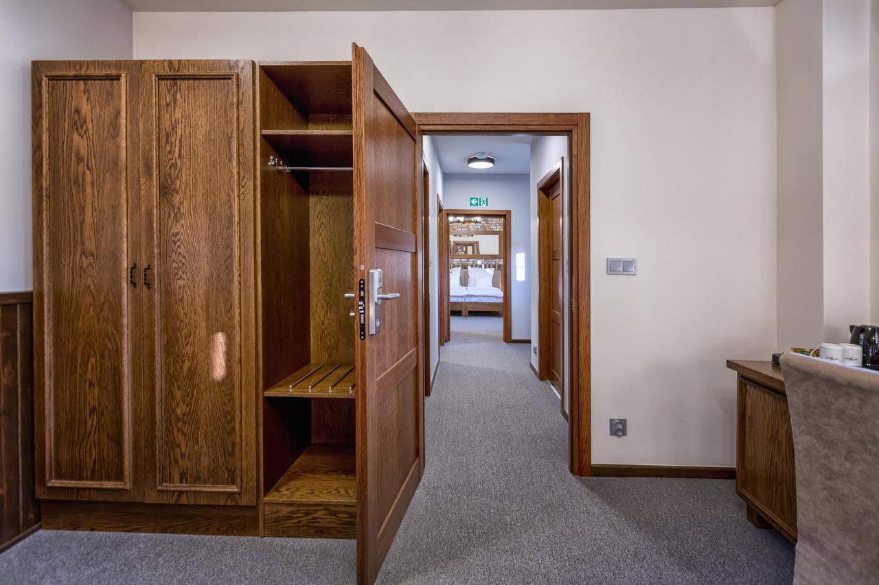 Hotel & Spa **** Kasztel Uniejów Extérieur photo