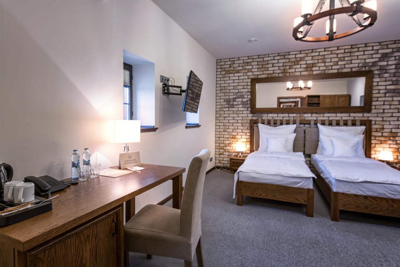 Hotel & Spa **** Kasztel Uniejów Extérieur photo