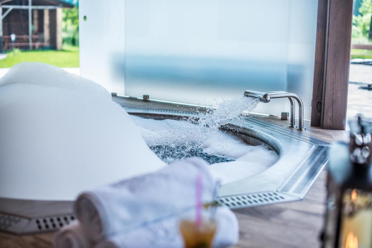 Hotel & Spa **** Kasztel Uniejów Extérieur photo