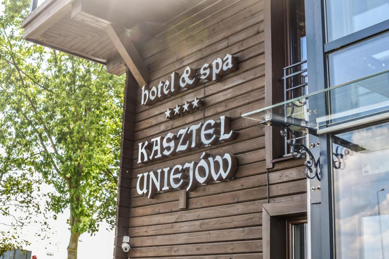 Hotel & Spa **** Kasztel Uniejów Extérieur photo