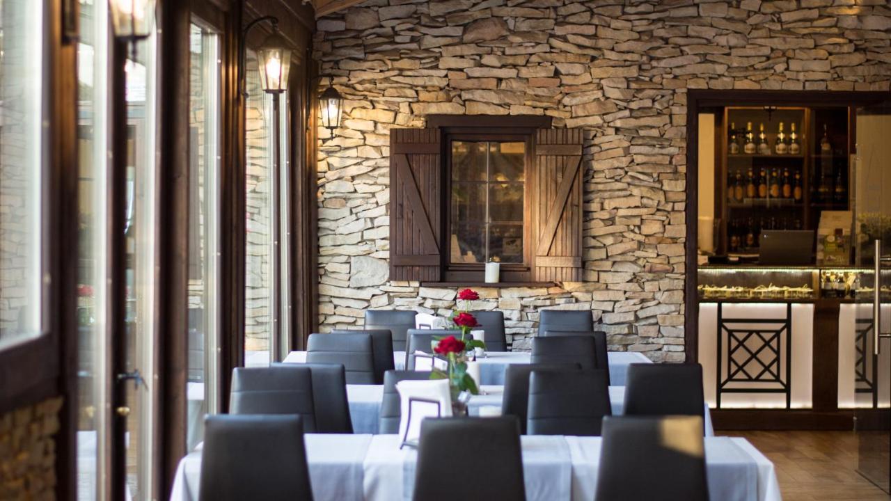 Hotel & Spa **** Kasztel Uniejów Extérieur photo
